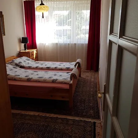 Kussbach Apartment Sarospatak