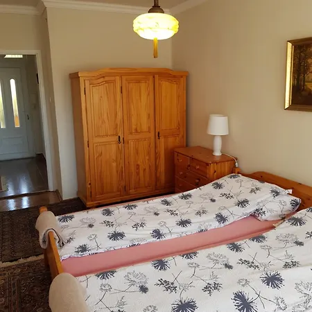 Kussbach Apartment Sarospatak